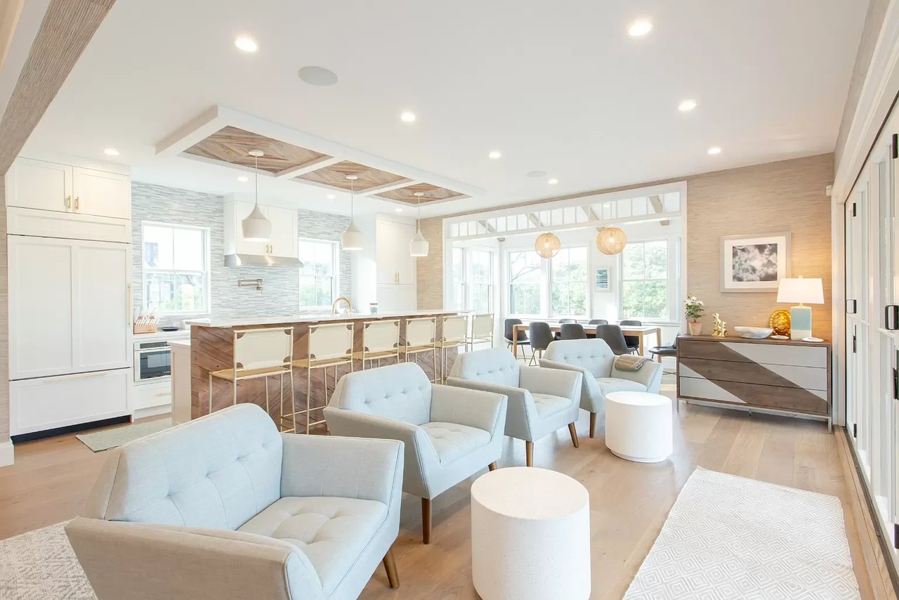 21 Ellens Way