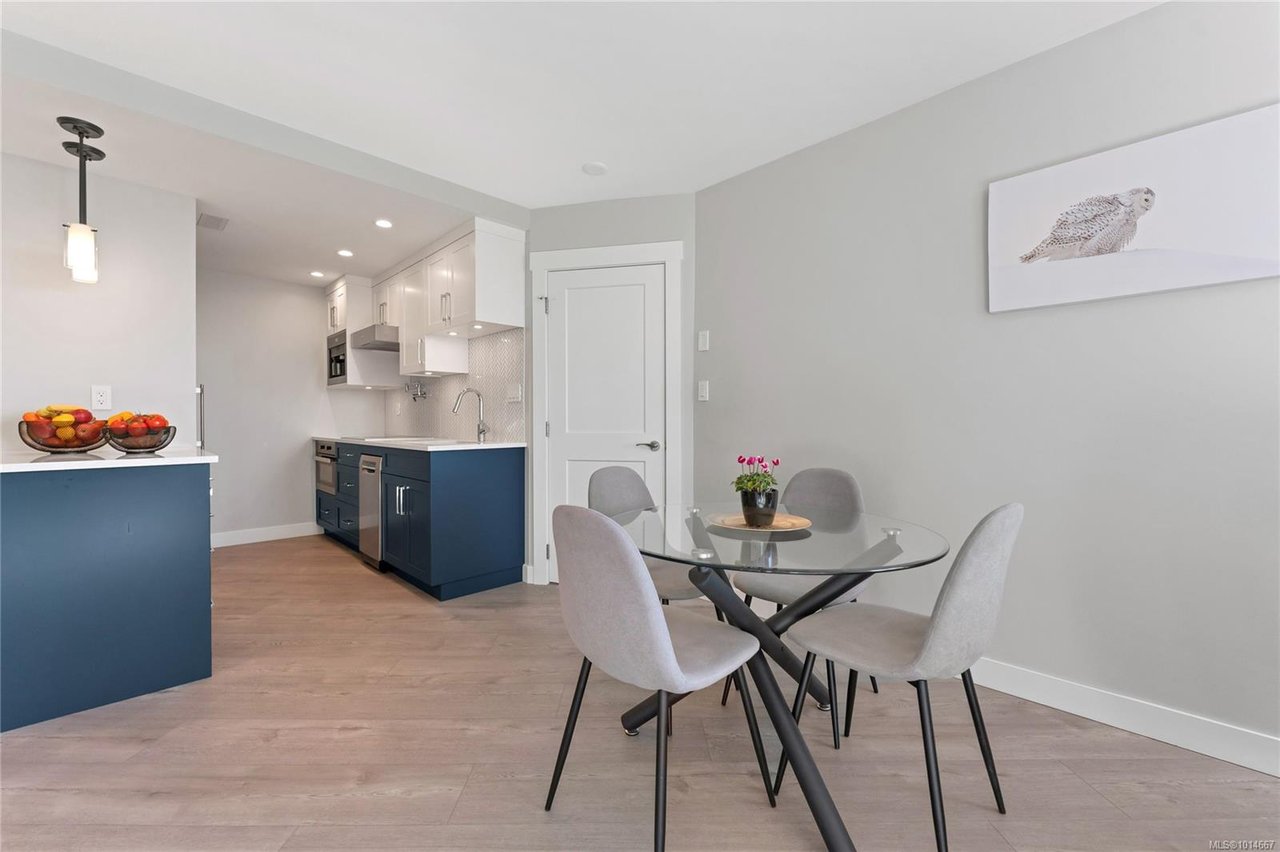 804-930 Yates St, Victoria