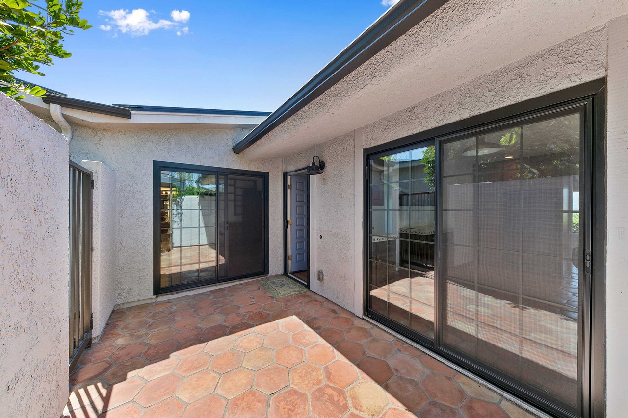 Unobstructed Ocean Views at Zuma Bay Villas