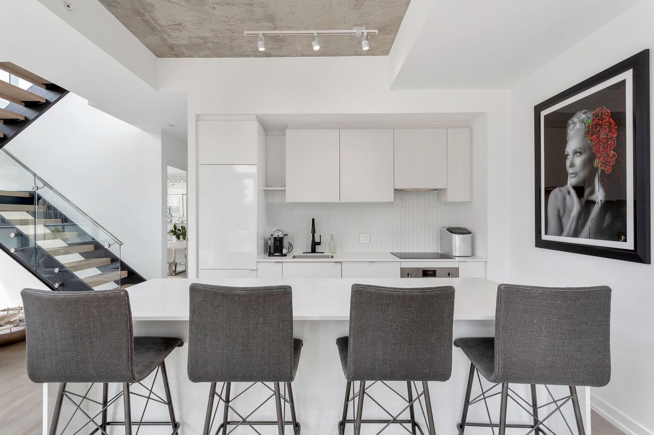THE DIAMOND OF MIDTOWN TORONTO