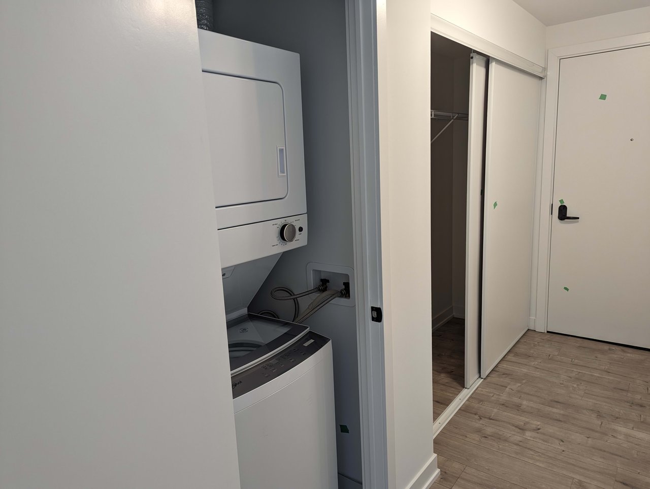 447-215 Lakeshore Road W