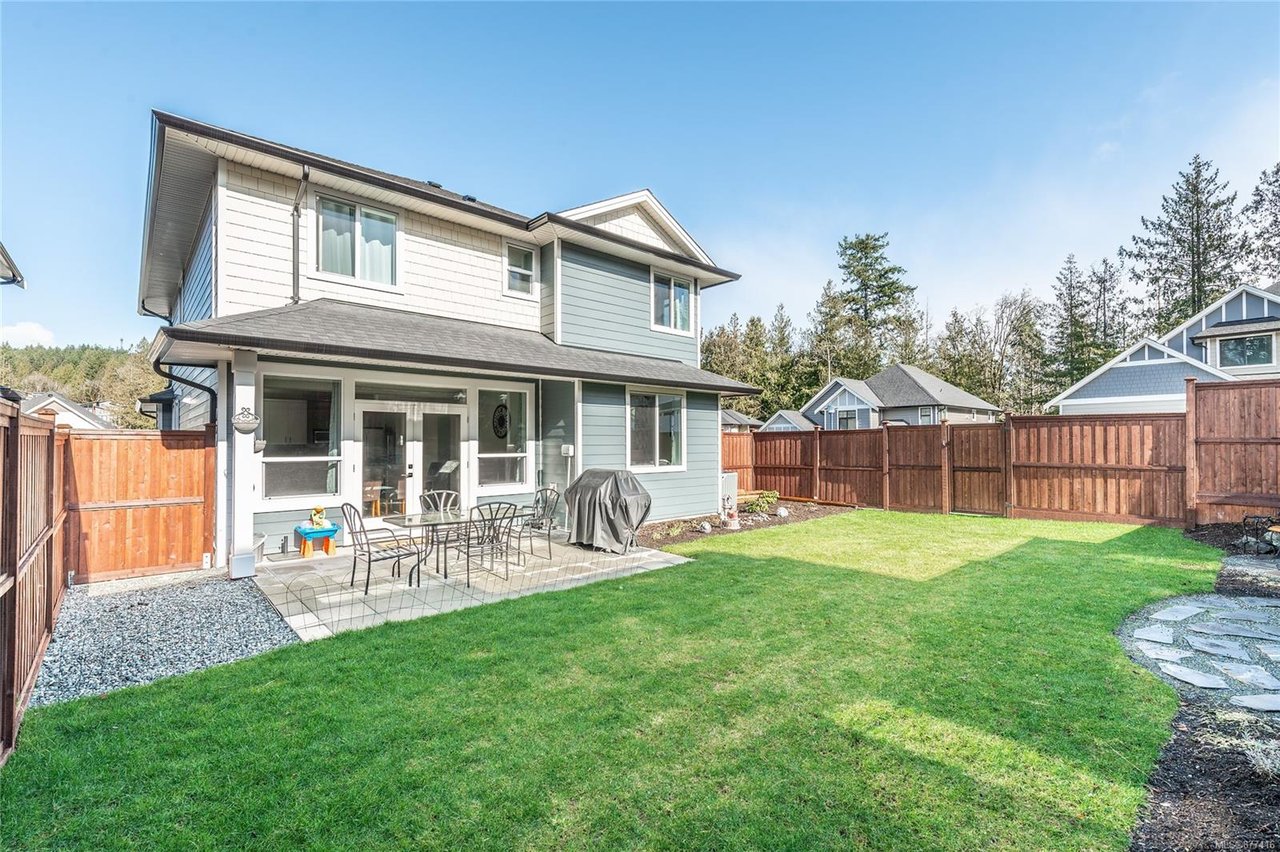 3535 Paperbark Cres