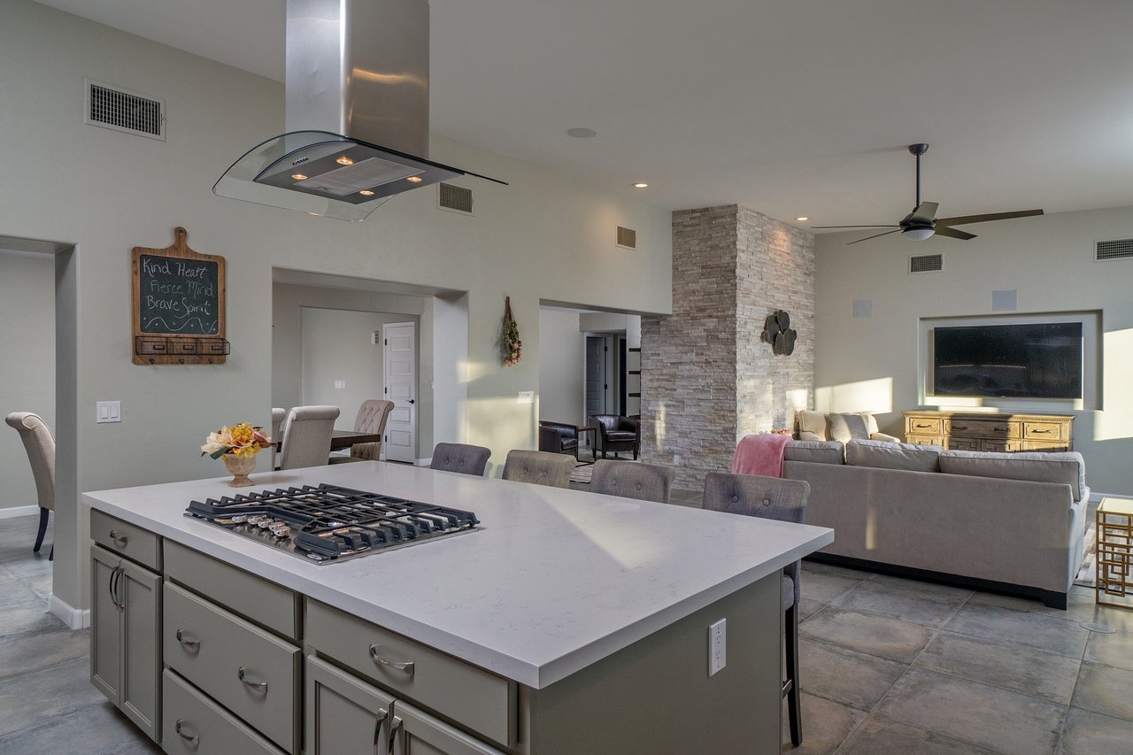 Located in the Desirable Flecha Caida Community