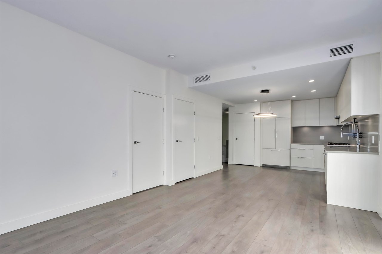 1004-4465 Juneau St