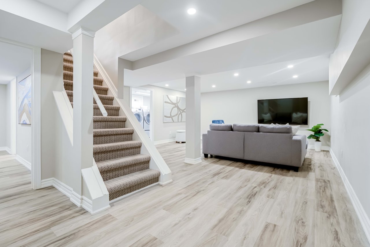 16 Henry Corson Pl