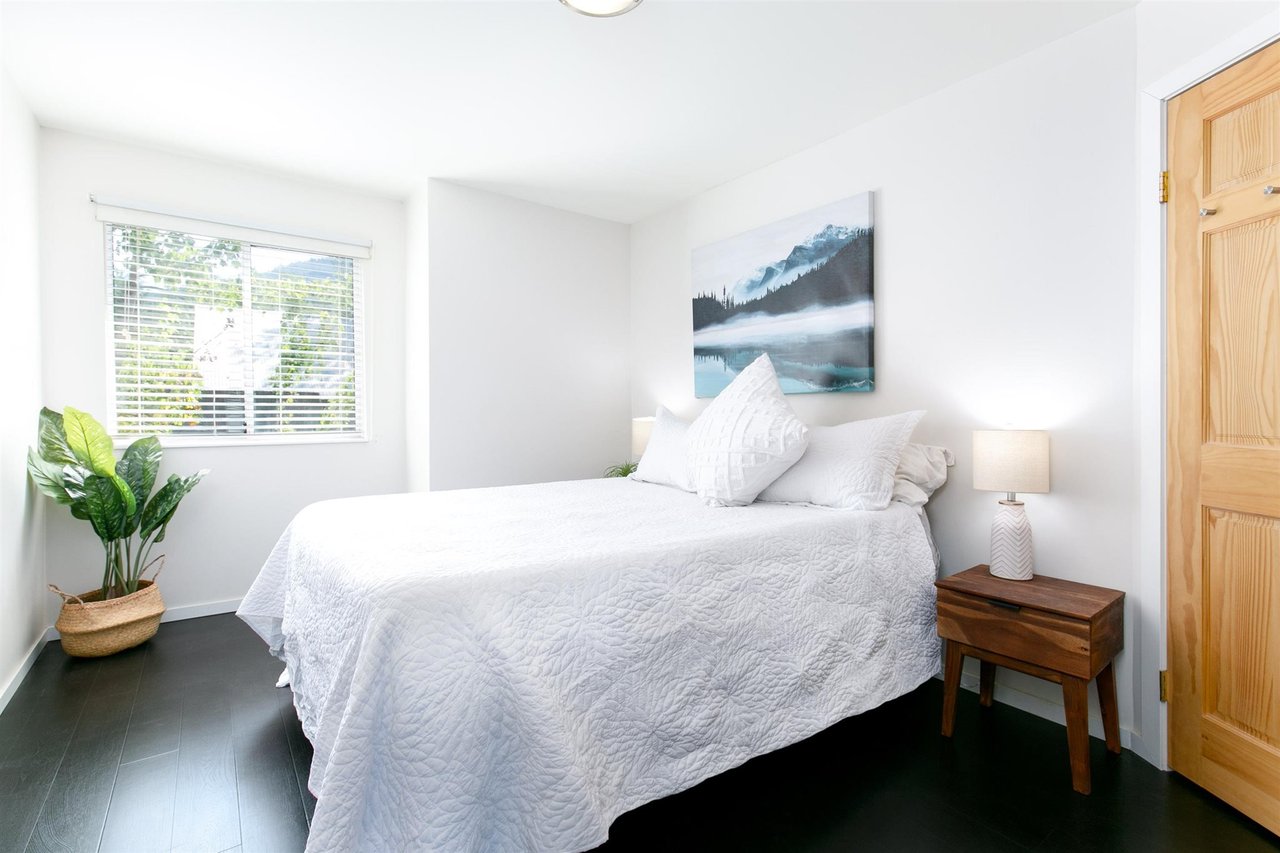 20-2230 Eva Lake Rd