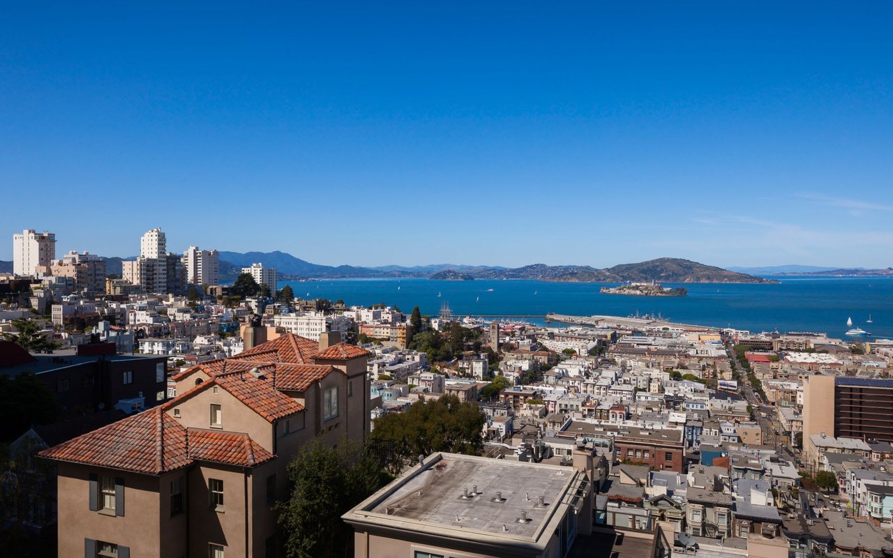 Landmark and Water Views at 945 Green