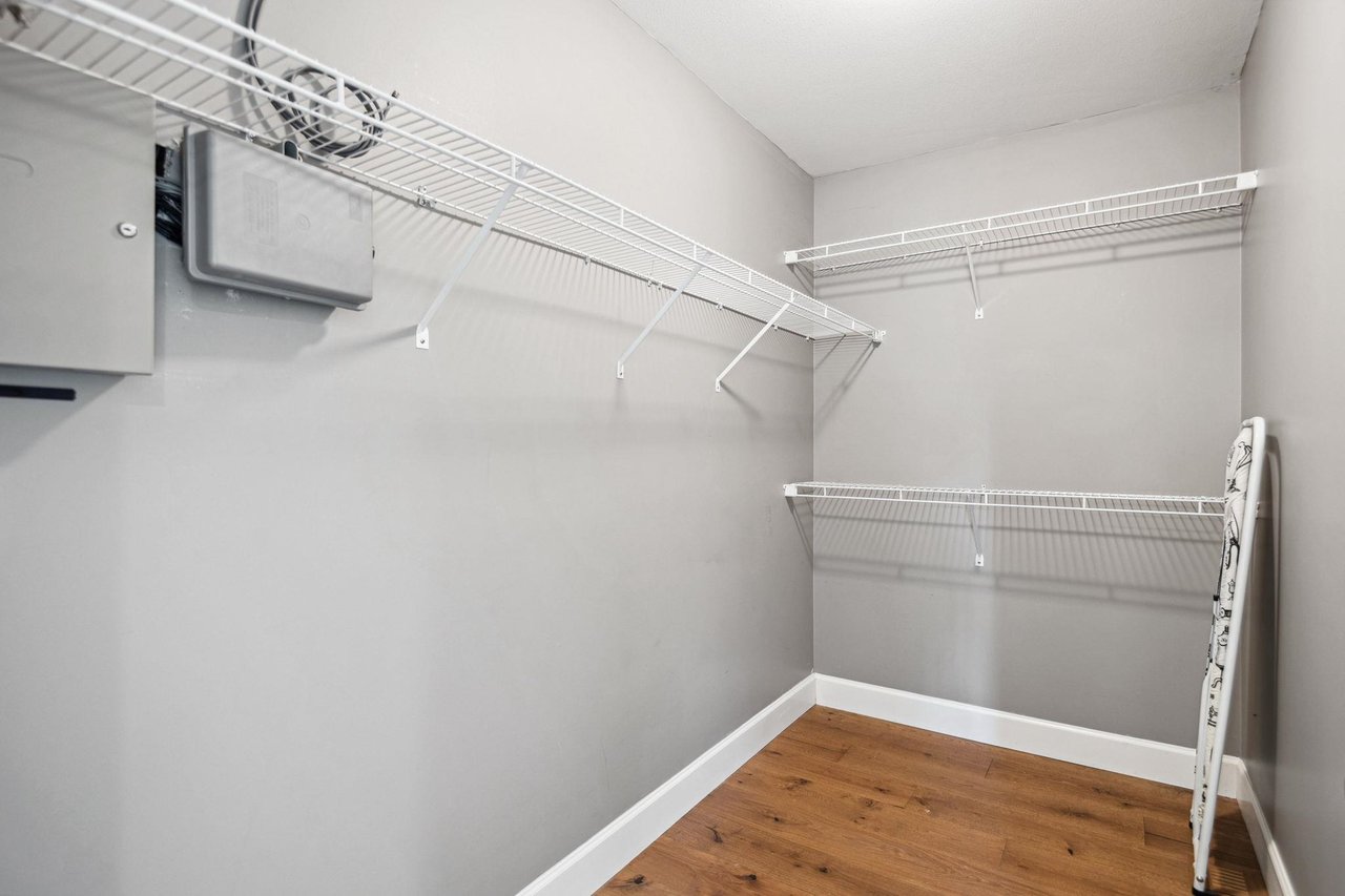 20307 98a Ave