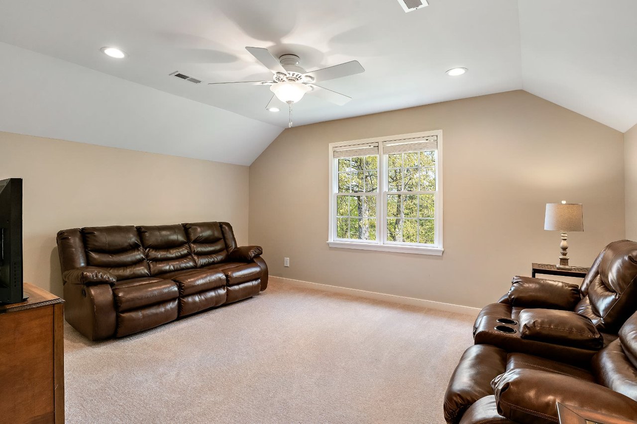 3513 Kings Farm Drive