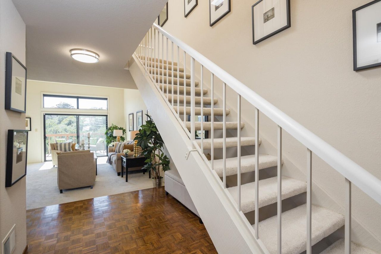 1669 Toyon Court