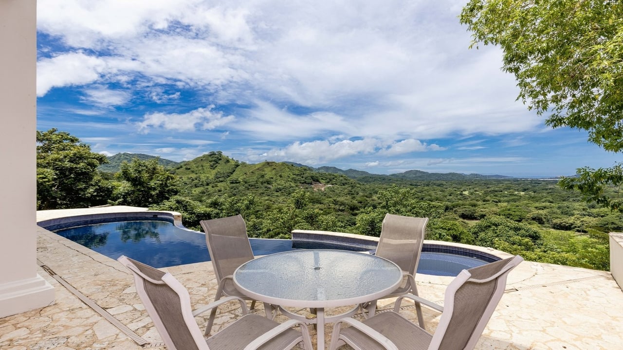 Mediterranean Infinity Pool Home, Flamingo, Guanacaste