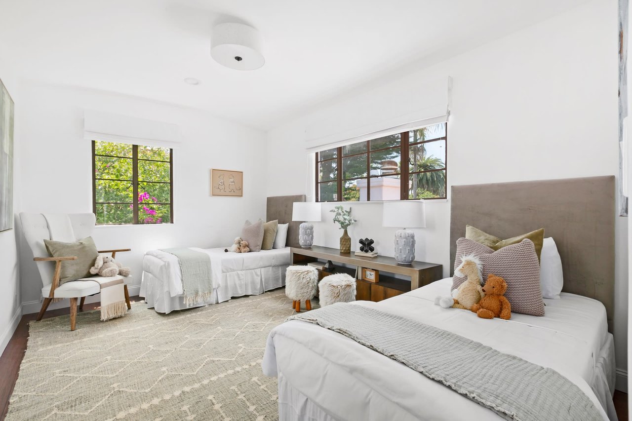 New Listing at 551 Lincoln Blvd. in Santa Monica