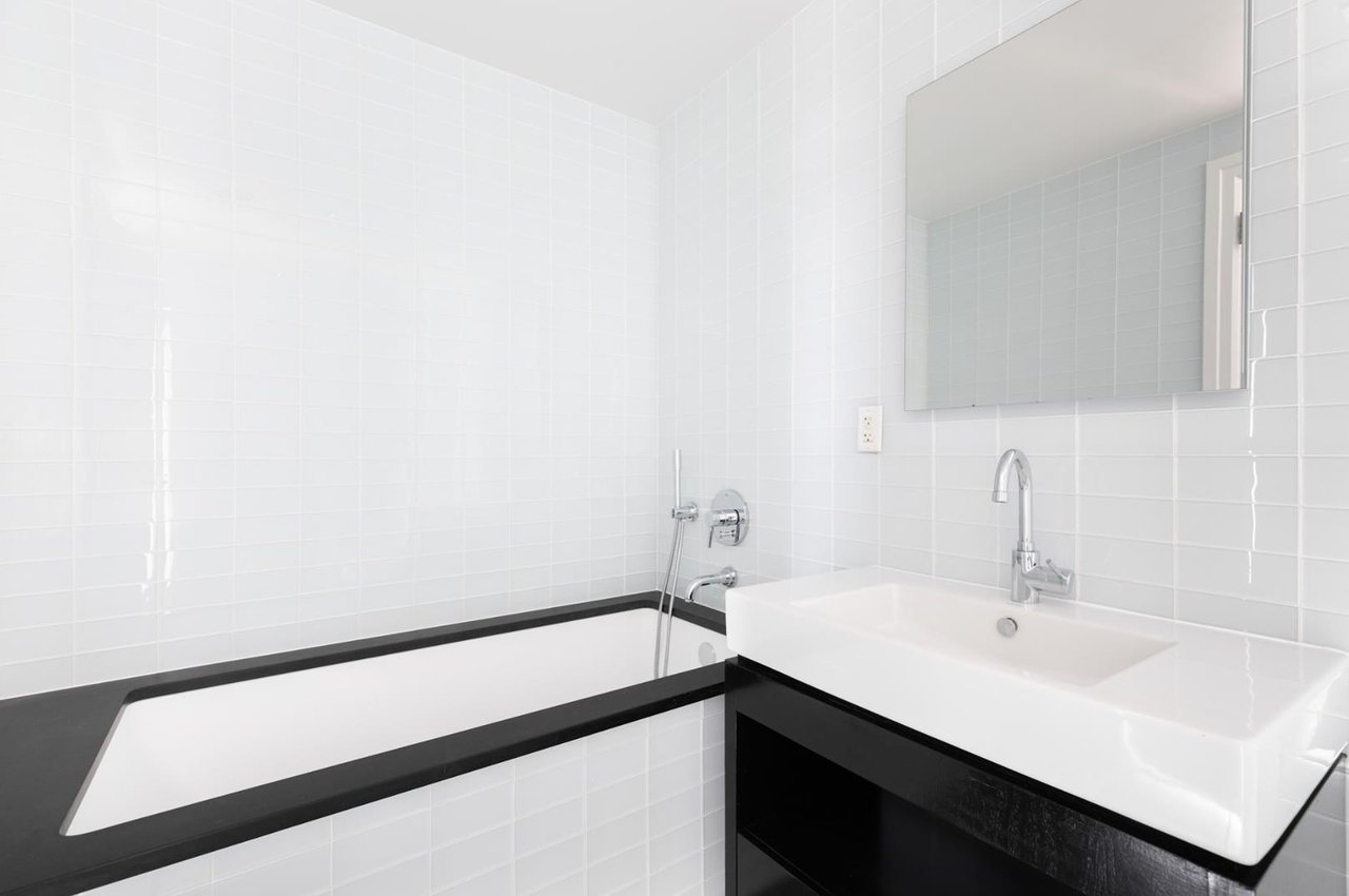 554 West 54th Street, Apt PH-E