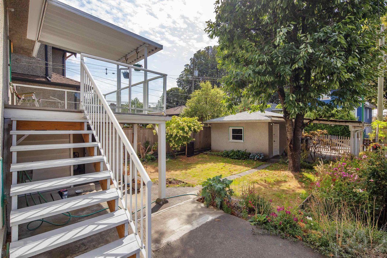 158 E 42nd Ave