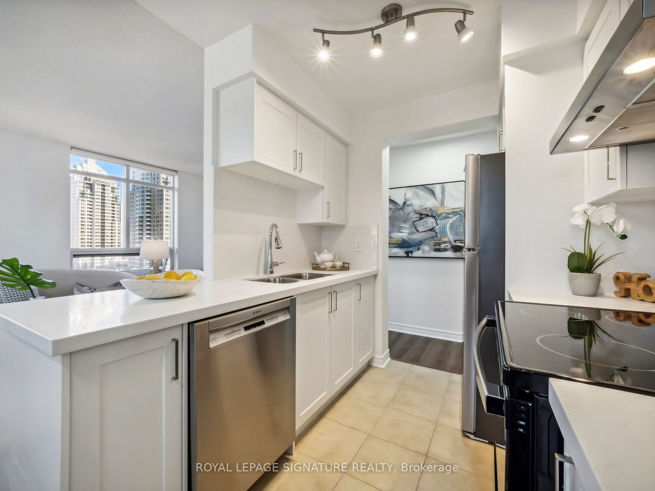18 Kenaston Gdns 804