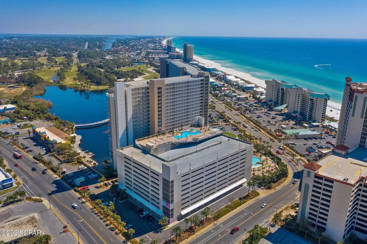 9902 S Thomas Drive Unit 1028