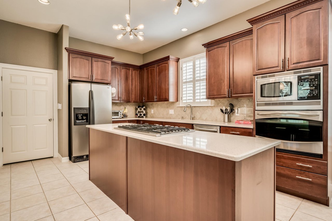 1212 Olympus Dr