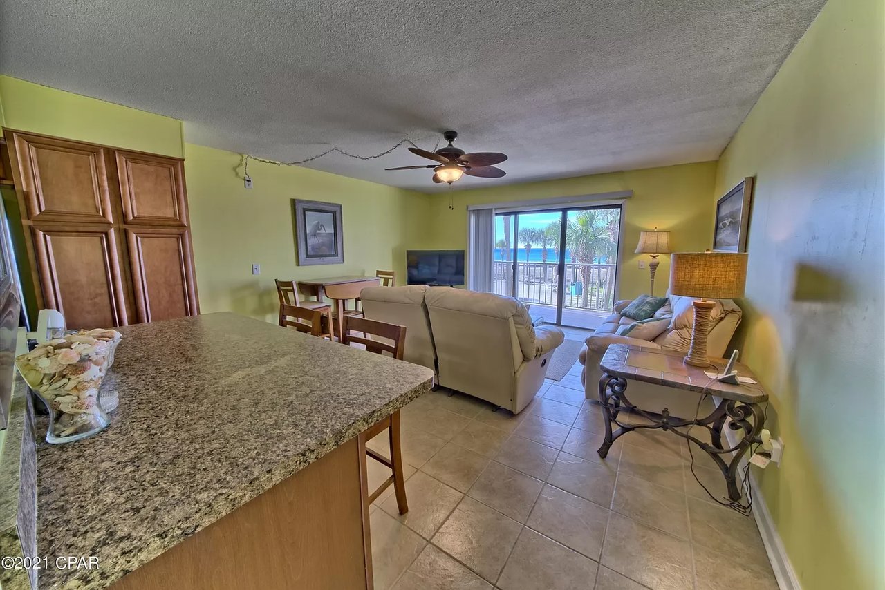 8743 Thomas Drive Unit 209