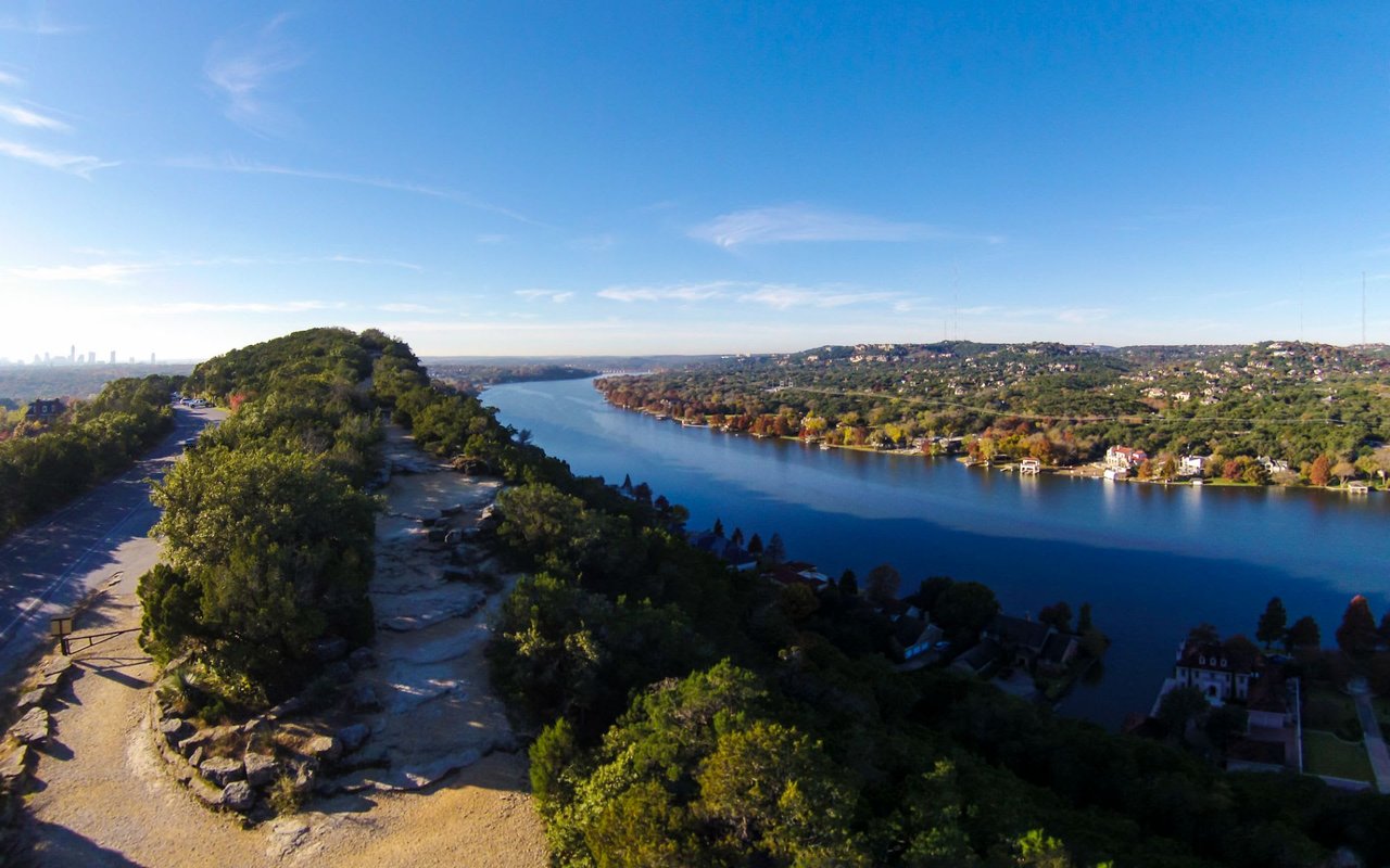 Westlake Neighborhood Guide