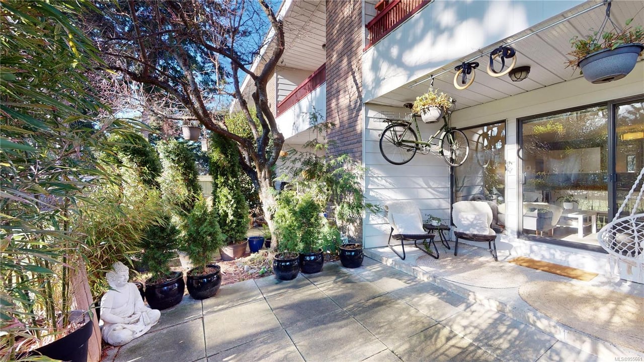 3-1956 Glenidle Rd, Sooke