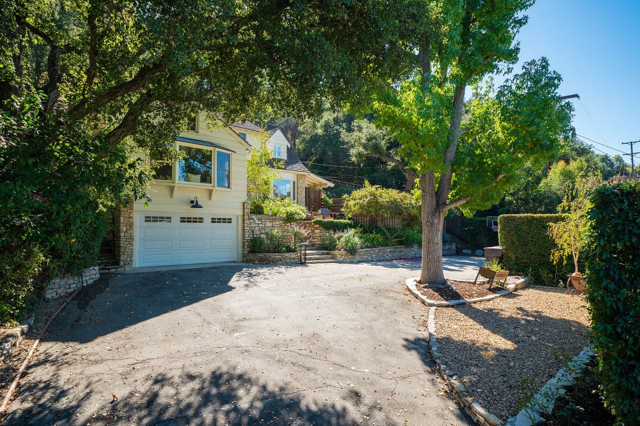 Cape Code Compound in Glenoaks Canyon