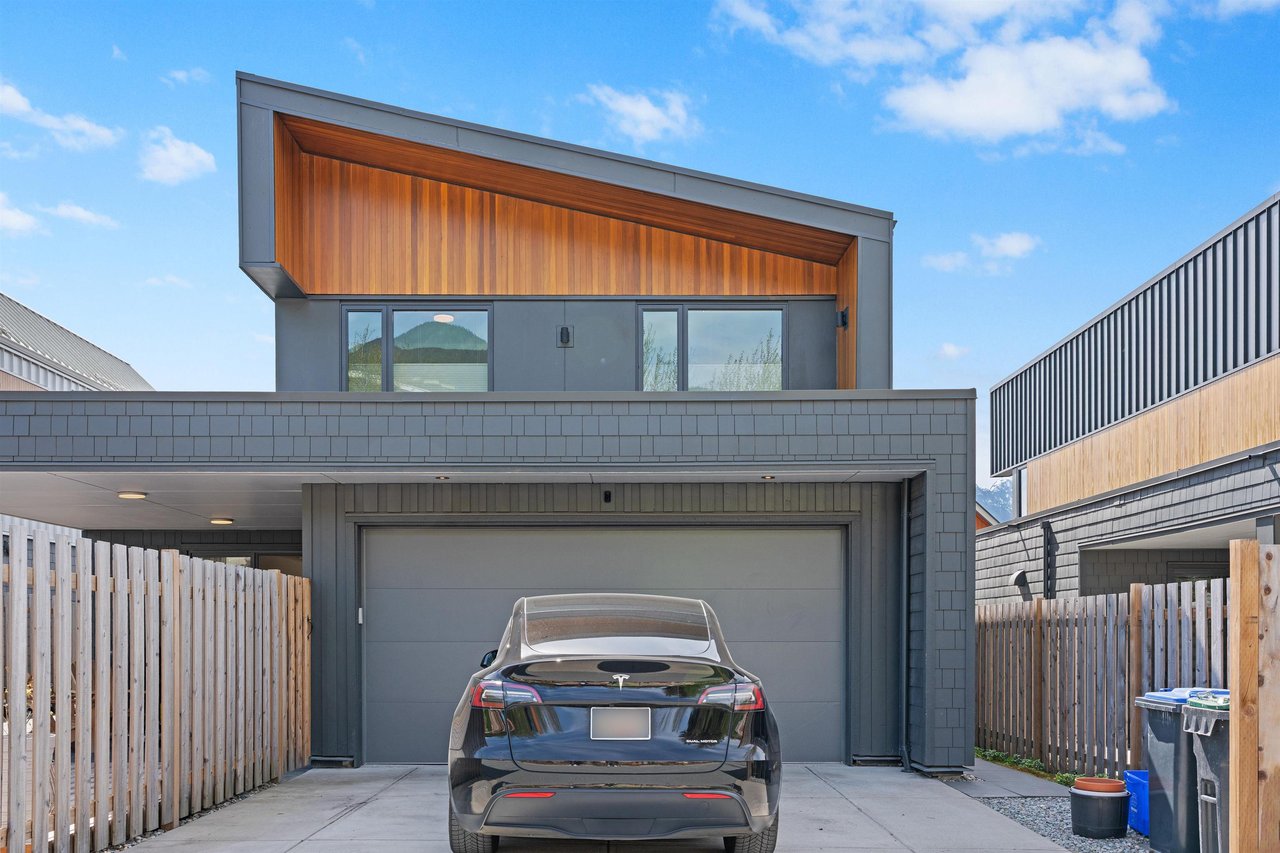 40822 The Cres Cres