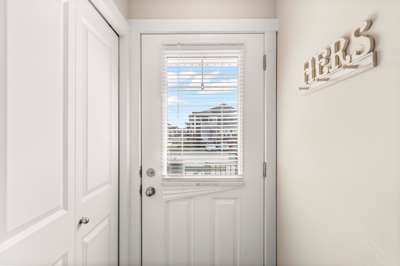 244, 300 Marina Drive Unit: 244