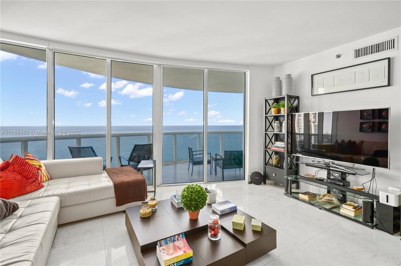 17201 Collins Ave #3708 Sunny Isles FL