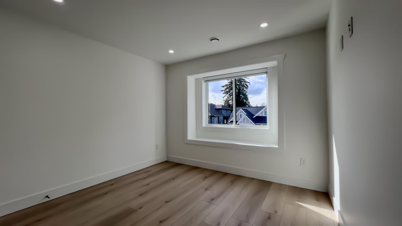 8020 19th Ave