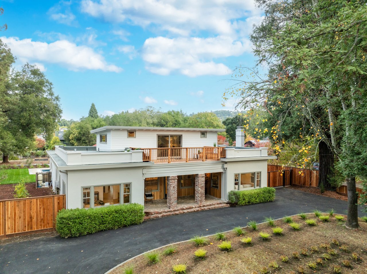 Healsburg Downtown Estate