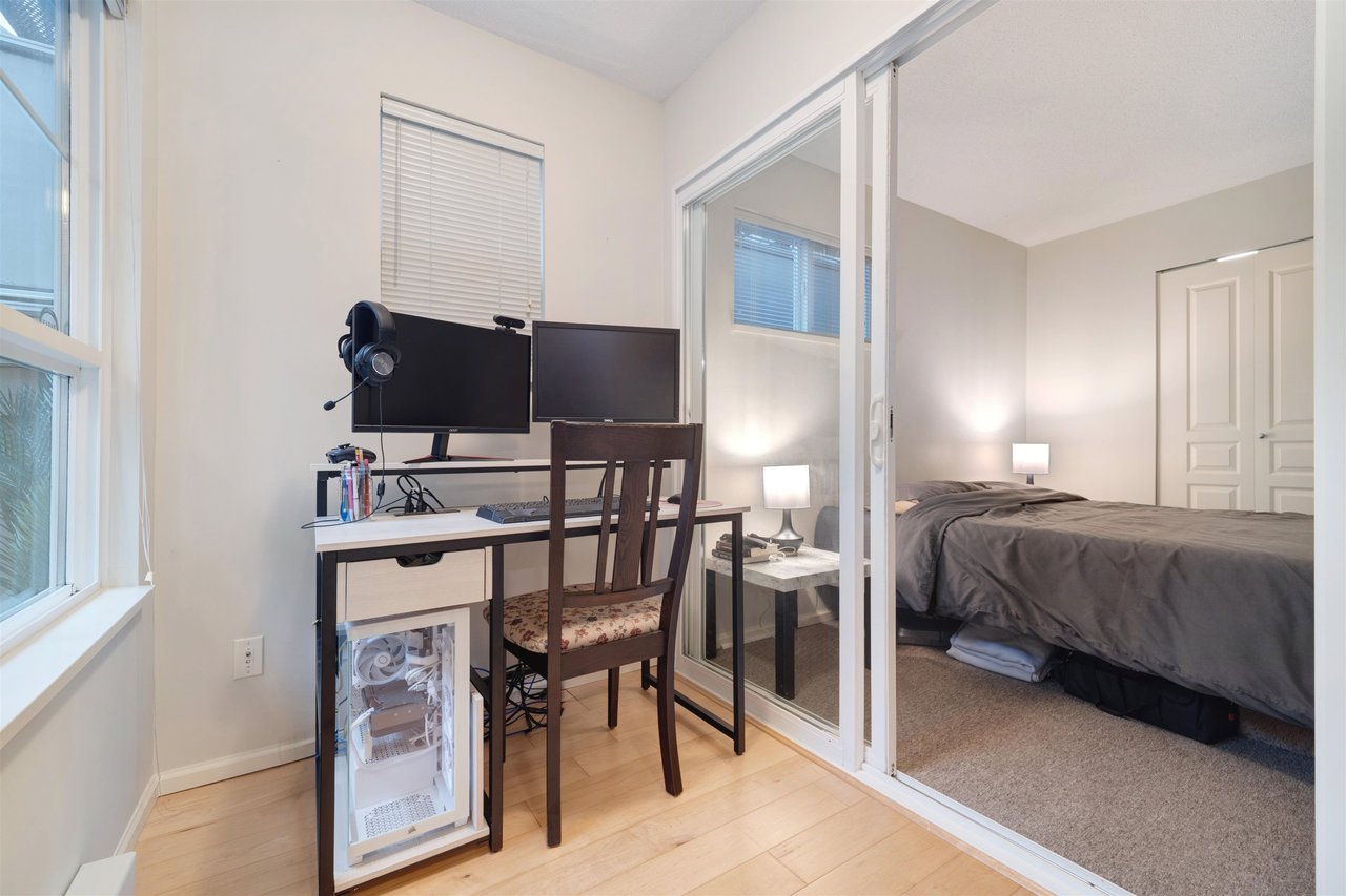 1131 Ross Rd