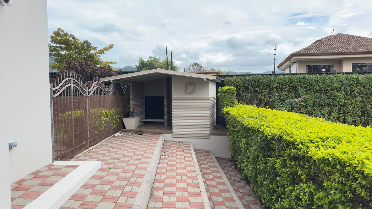Colonial Estate with Garden, Curridabat, San Jose