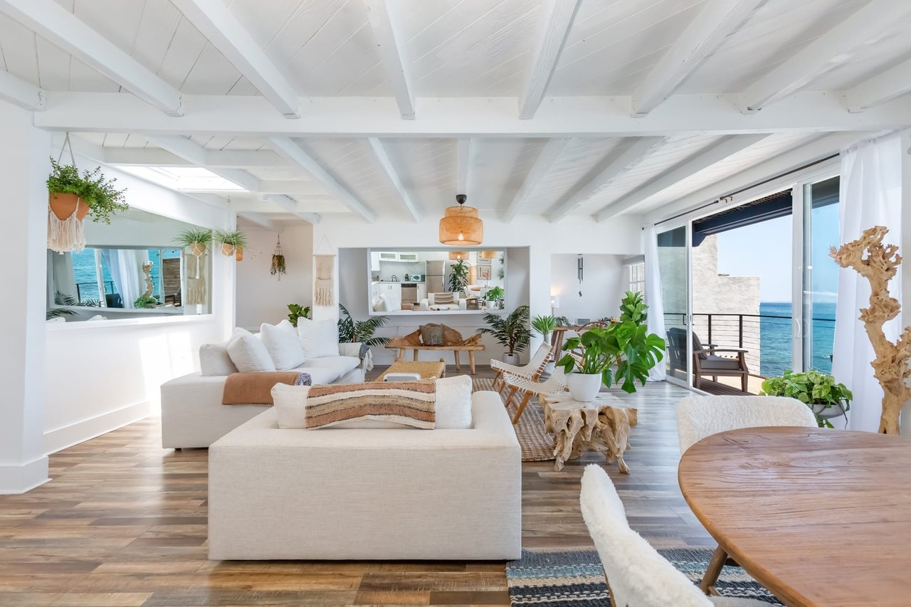 MALIBU BEACH HOUSE 48