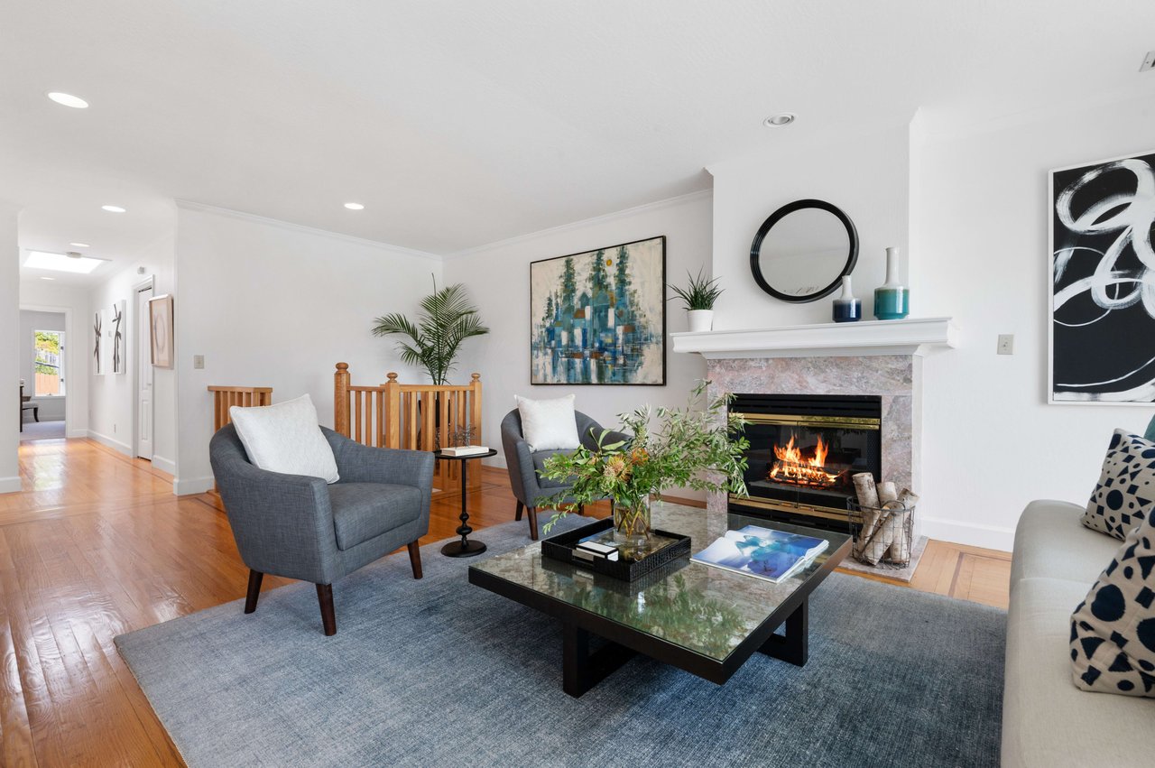 Sweeping Views In Sunnyside