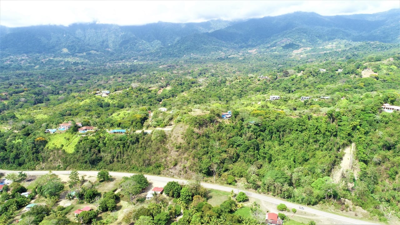 Iconic Eco-lodge With Outstanding Ocean, Sunset, and Mountain Views