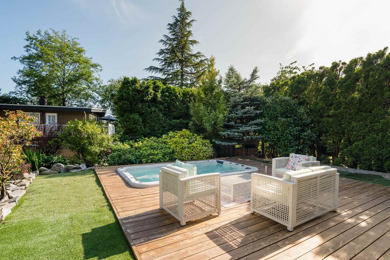 3156 Strathaven Ln