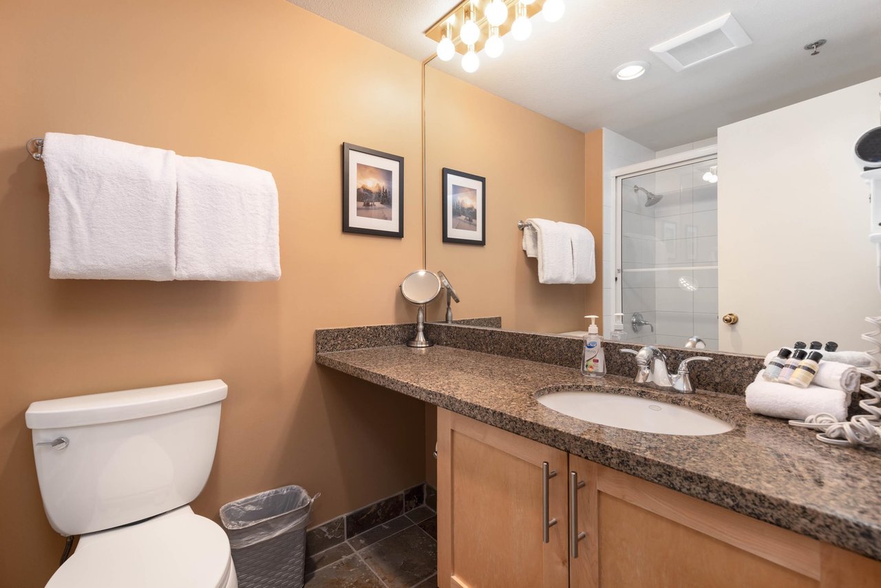 303/304-4905 Spearhead Pl