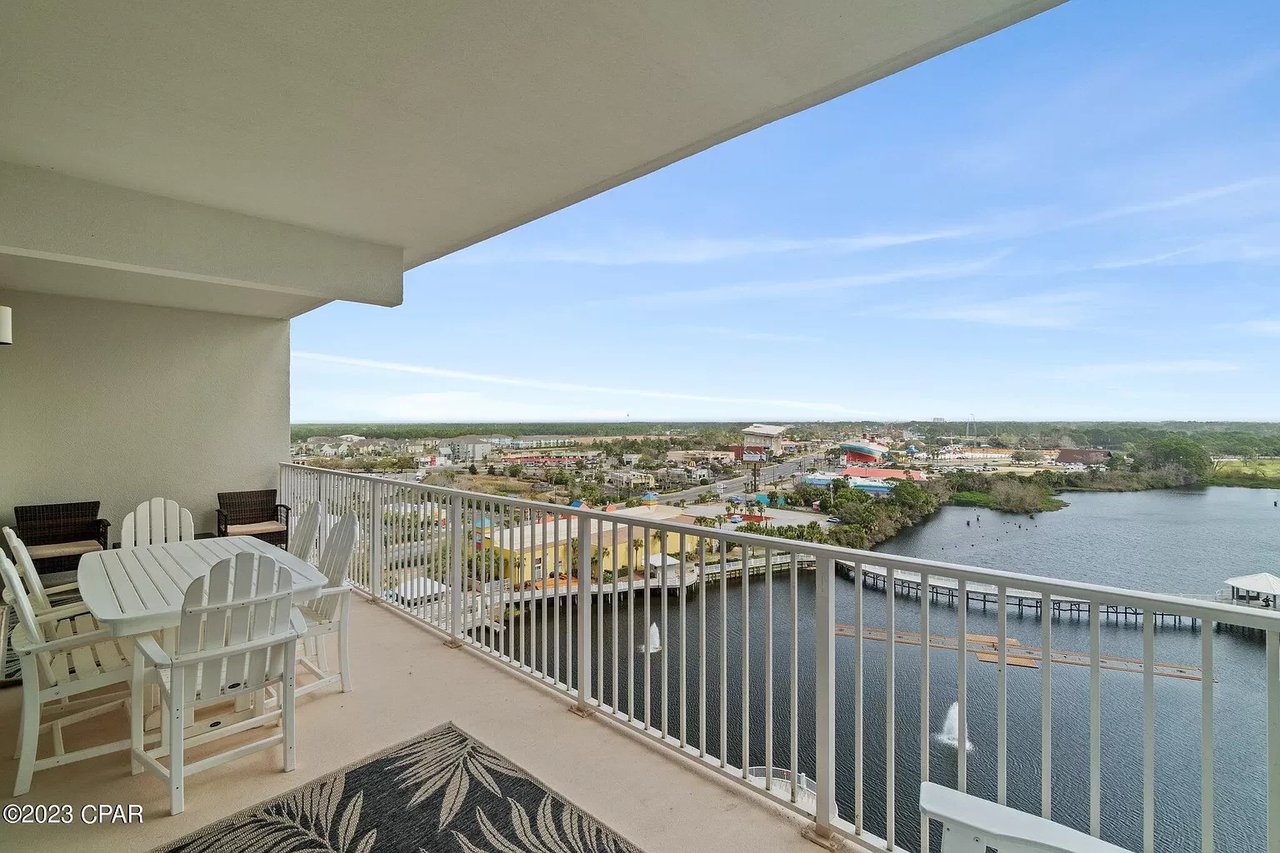 9902 S Thomas Drive Unit 1028