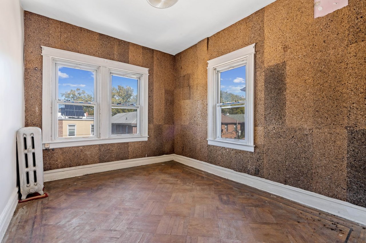 47 Bay Ridge Pkwy