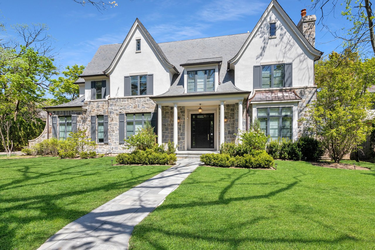 Chicago Bear Khalil Mack lists 6-bedroom Glencoe mansion for $5M