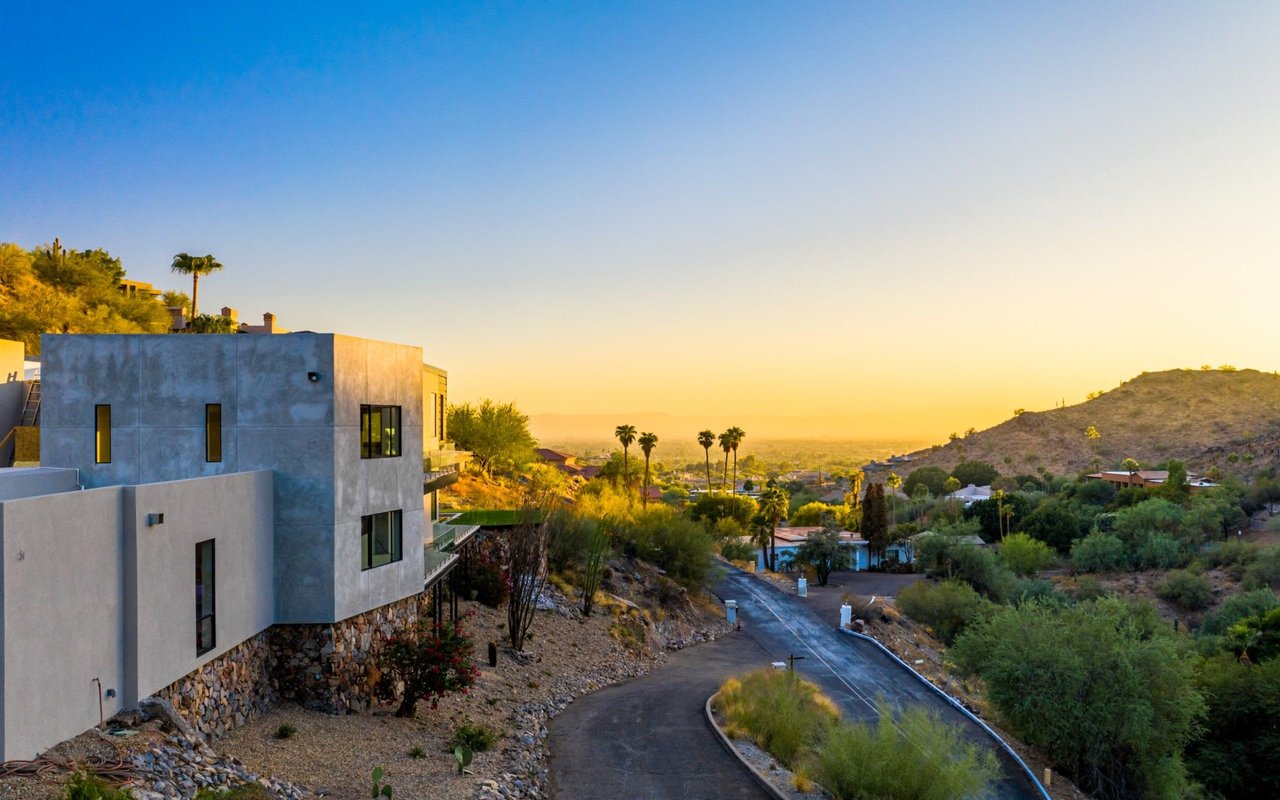 7043 N Longlook Road, Paradise Valley, AZ
