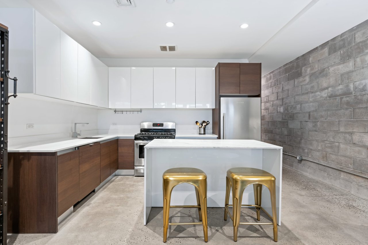 834 Sterling Pl, #107