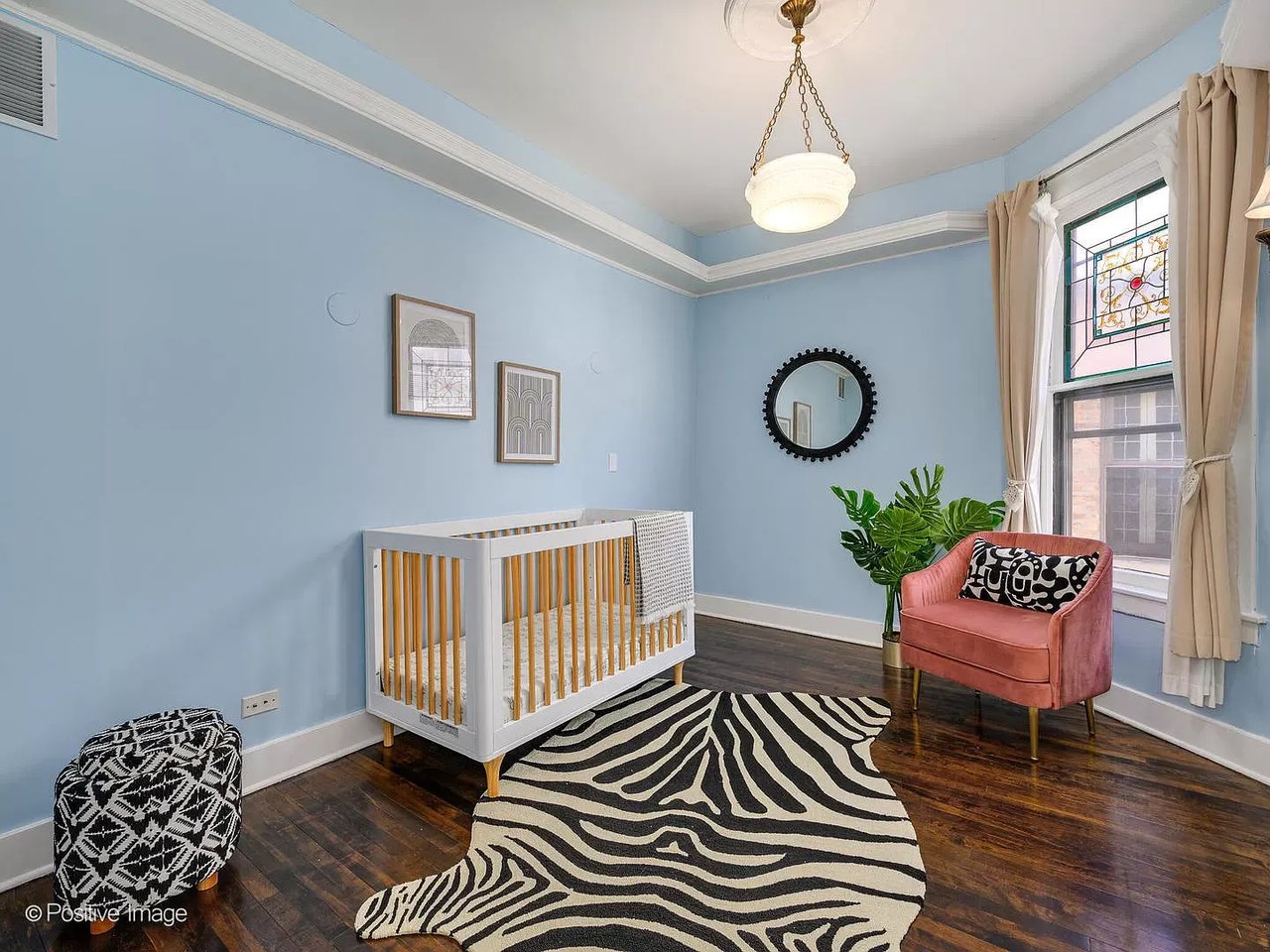 2147 W Caton