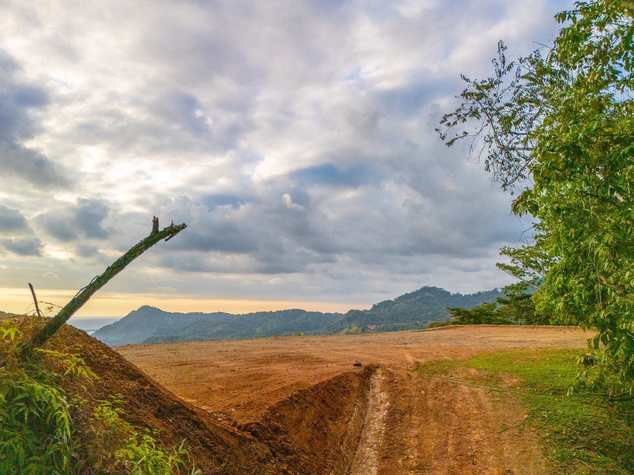 Jaw Dropping Views in Tres Rios Reserva