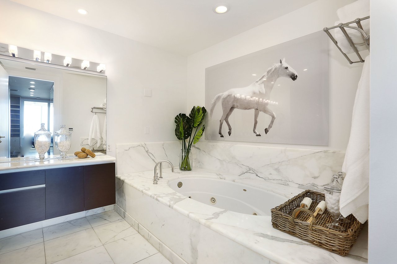 2627 S Bayshore Drive, #2301