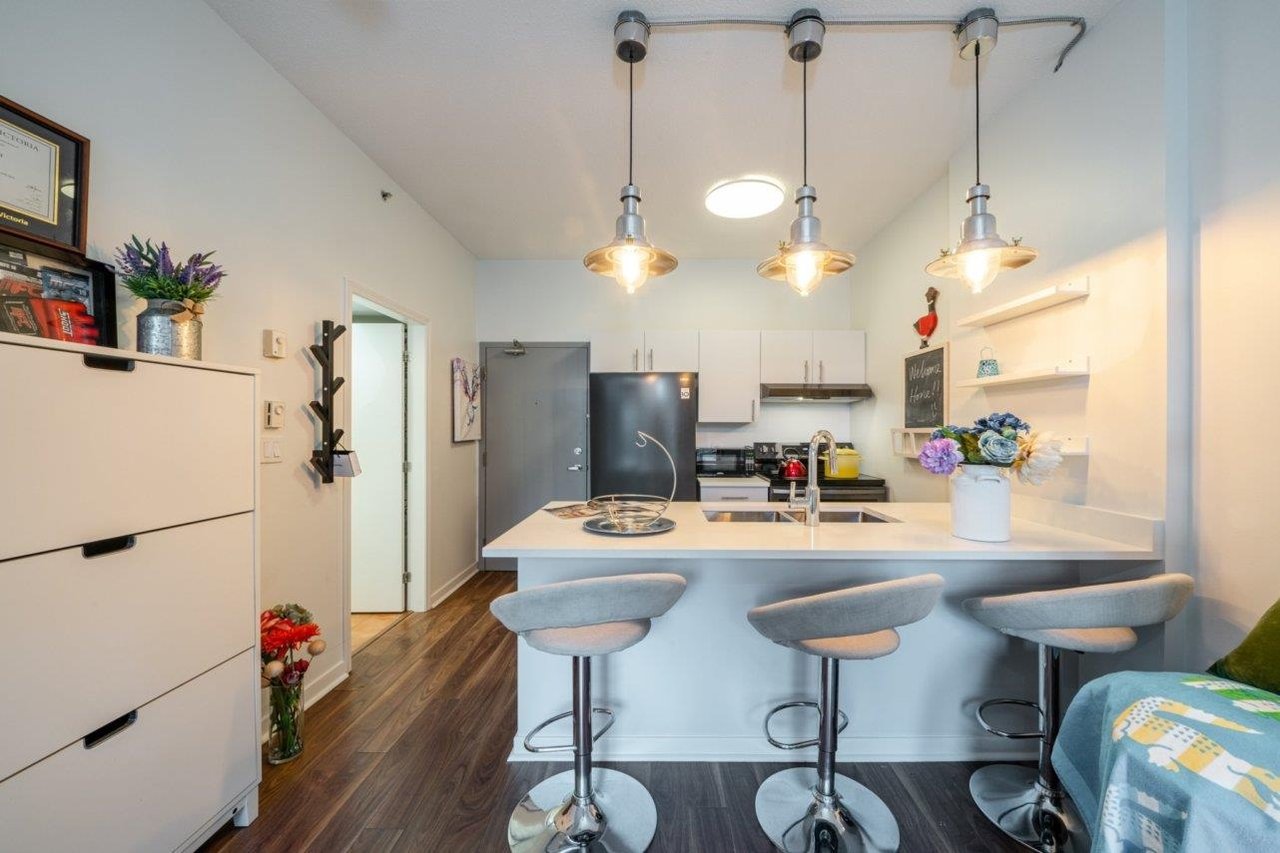 309-22 E Cordova St