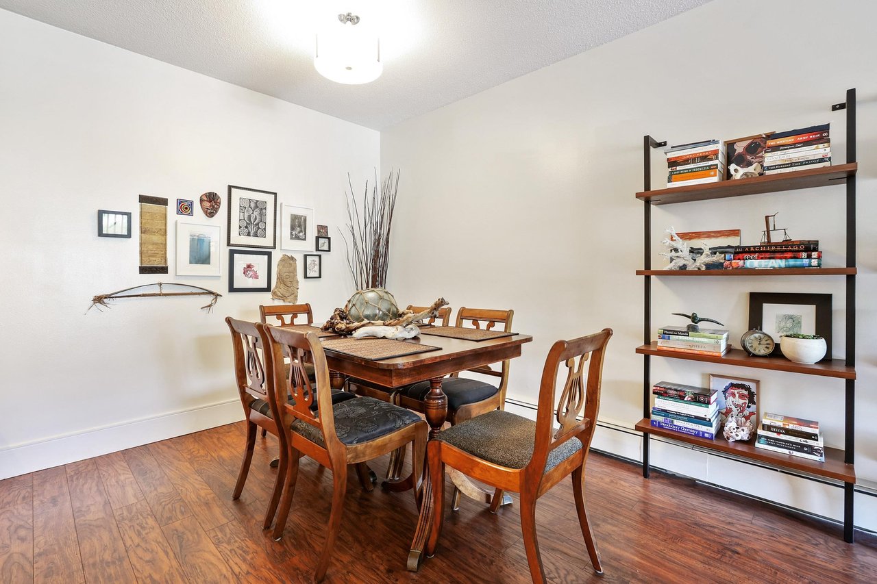 302-131 W 4th St