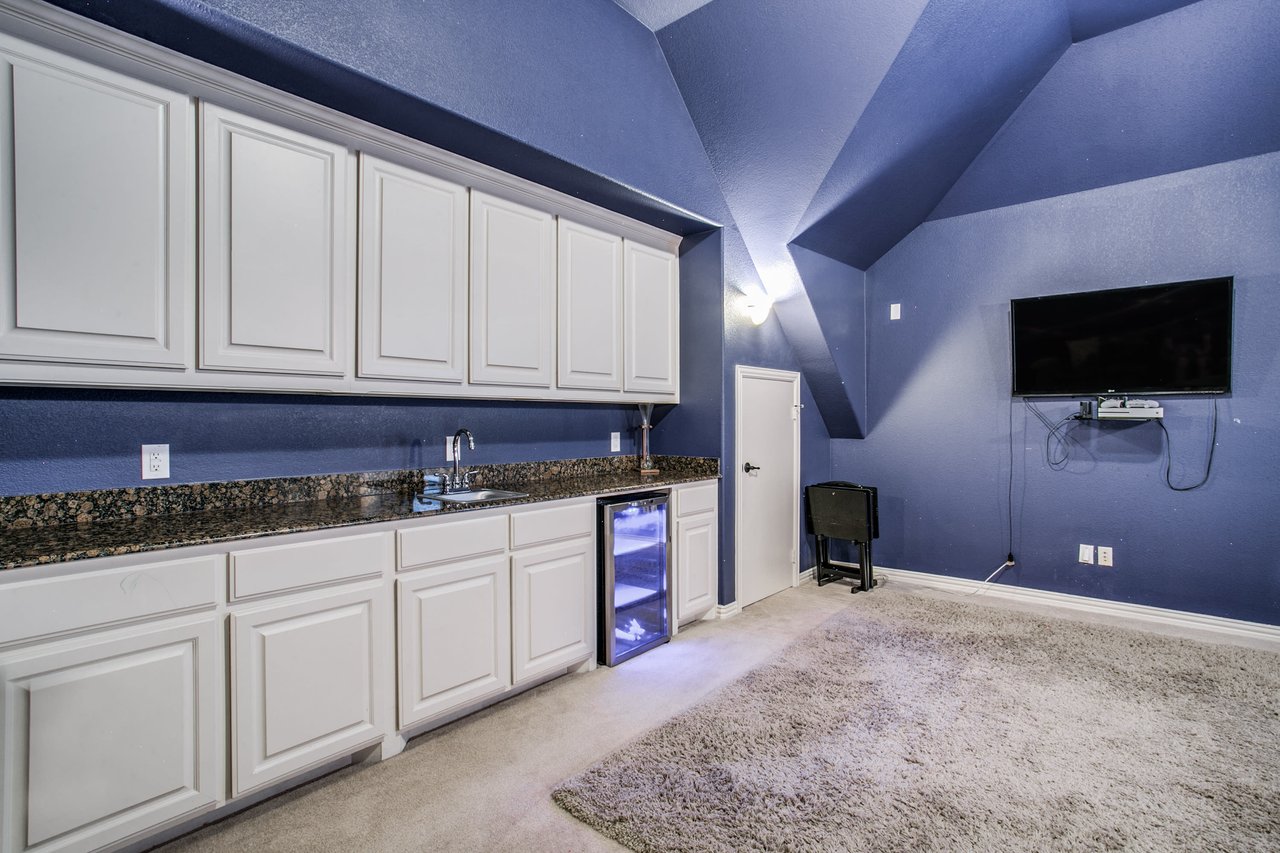2212 Carrick Drive