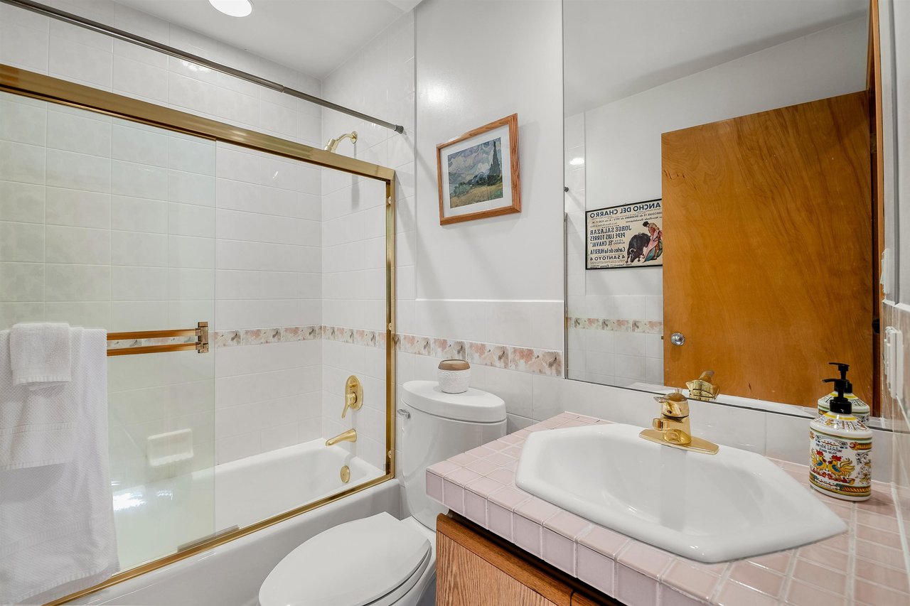 3 Garibaldi Dr