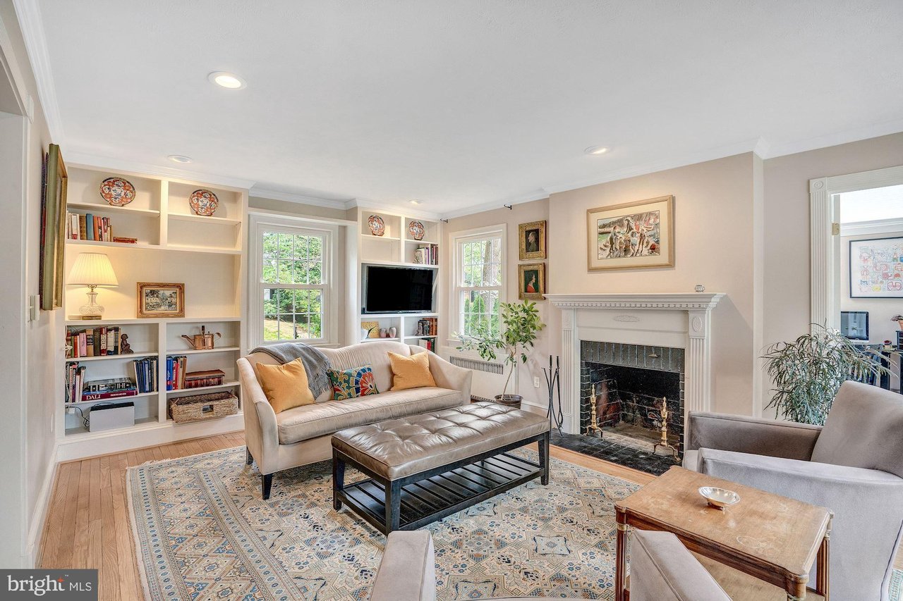 5236 Duvall Dr